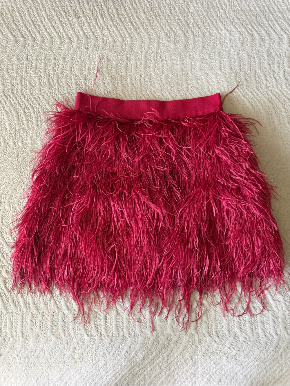 Alice + Olivia Fuchsia Feathered Mini Skirt